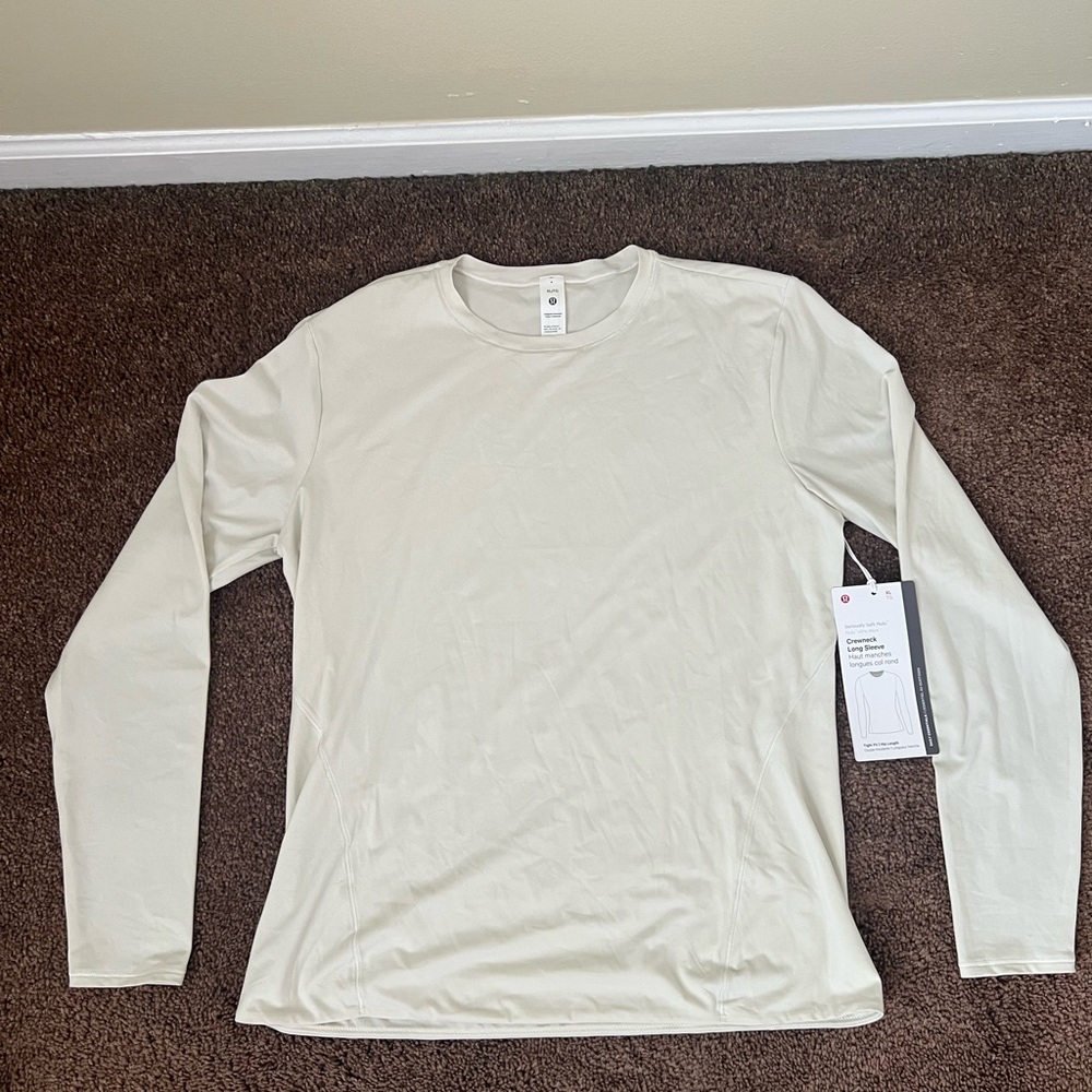 Lululemon Nulu Crewneck Long Sleeve Fitted Top. Color Bone.  Sz XL